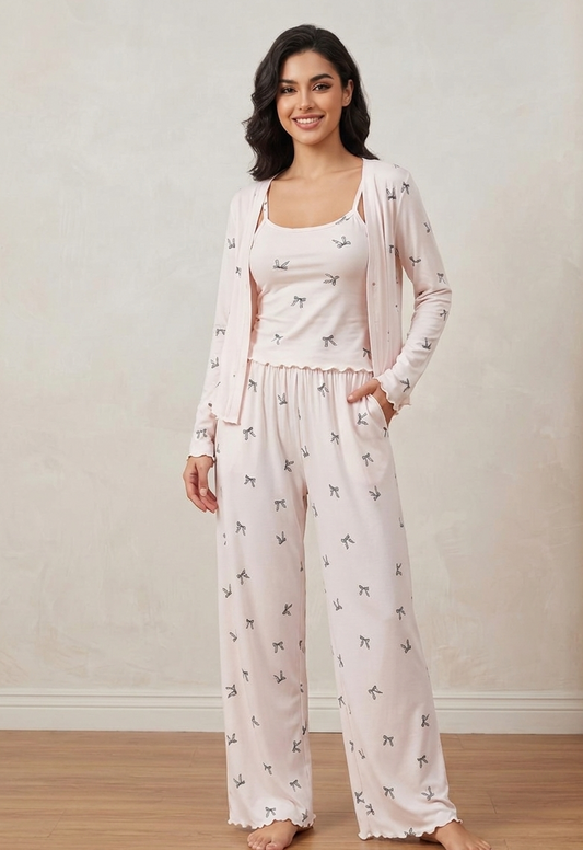 FEMM White Fyonka فيونكة بيجامة